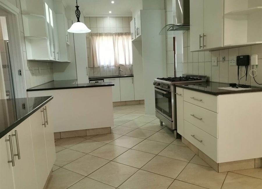 3 Bedroom Property for Sale in Fraaiuitsig Western Cape